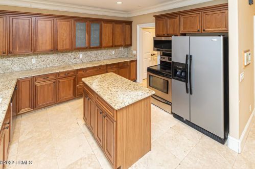 53 Confederate Ave, Bluffton SC 29910-7229 exterior