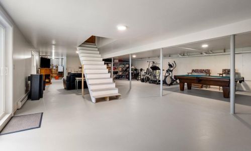 143 Bear Hill Rd, Concord NH  03307-1413 exterior