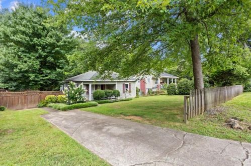 2218 Dunseath Ave, Atlanta GA  30318-2008 exterior