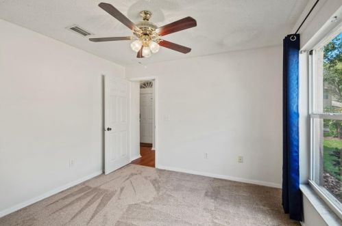 17709 Emerald Green Pl, Tampa FL 33647-2547 exterior