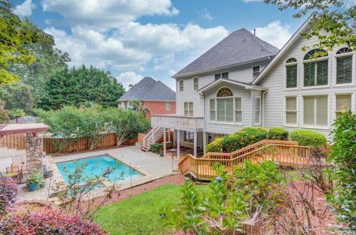 4012 Leprechan Way, Duluth GA 30097-8151 exterior