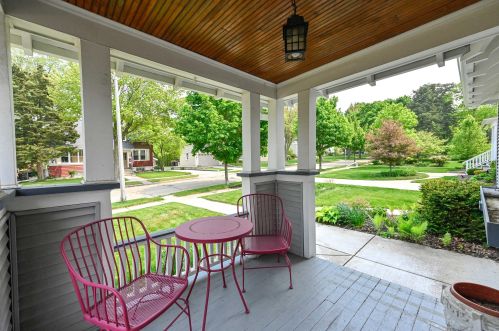 8001 Stickney Ave, Milwaukee WI 53213-1644 exterior