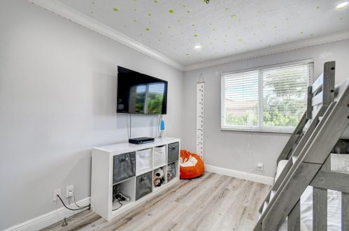 6822 Via Regina, Boca Raton FL 33433-3929 exterior