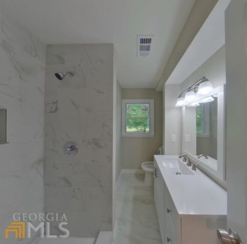 2480 County Line Rd, Atlanta GA  30331-6545 exterior