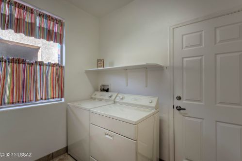 653 Rugged Cyn Dr, Green Valley AZ 85614-6188 exterior