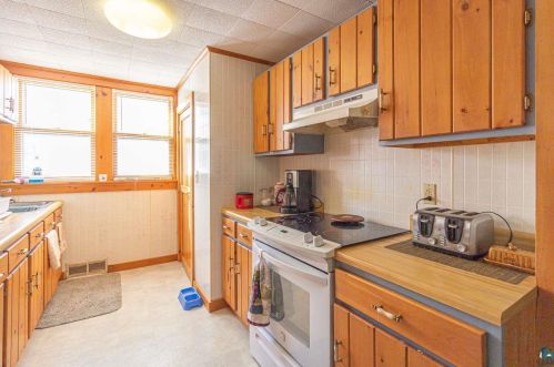 30 Conan St, Ely MN 55731-1235 exterior