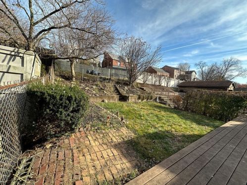 209 Olympia St, Pittsburgh PA 15211-1303 exterior