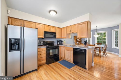 26 5 St, Media PA 19063-2819 exterior