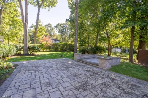 40 Dale Dr, Chatham Township NJ  07928-1639 exterior