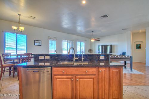 7017 Cottontail Run Ave, Tucson AZ 85756-3064 exterior