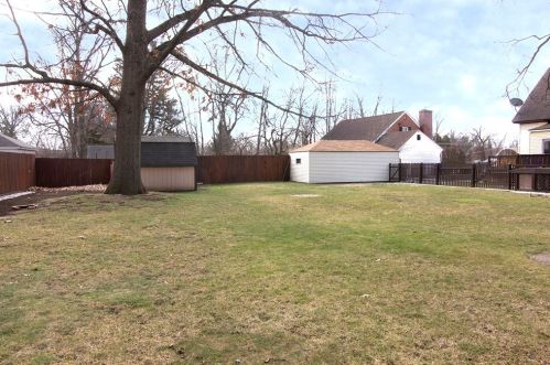 11 Benham St, Springfield MA 01109-2302 exterior