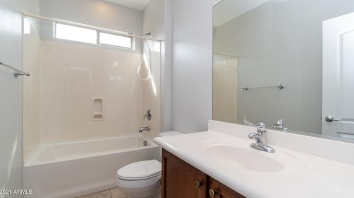 27626 18th Dr, Phoenix AZ  85085-5325 exterior