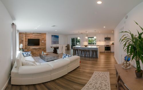 201 4th Ave, Boca Raton FL  33432-4041 exterior