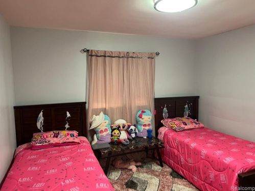 29805 Marquette St, Garden City MI 48135-3602 exterior