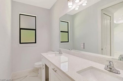 3422 45 Ave, Naples FL 34120-6410 exterior