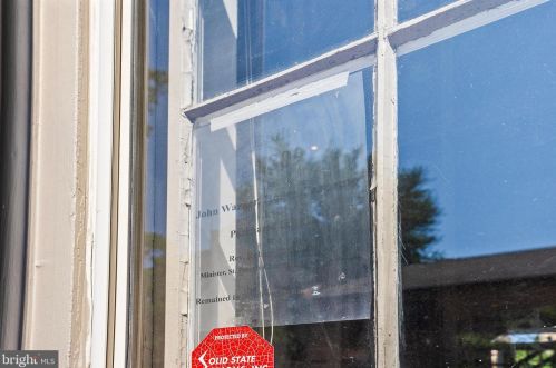 337 6th St, Philadelphia PA  19106-4138 exterior