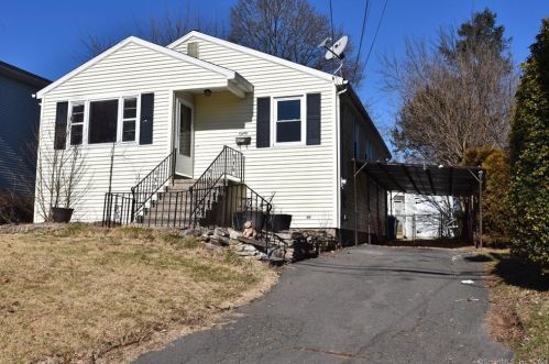 80 Thorniley St, New Britain, CT 06051-1639