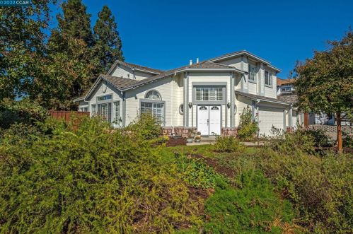 1901 Shadywood Ct, Concord, CA 94521-1547