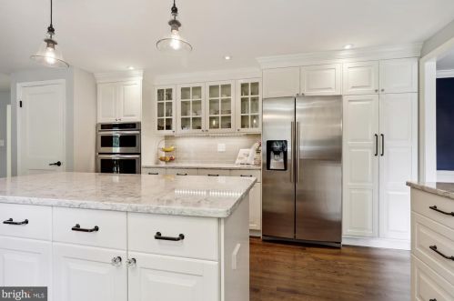 11310 Rolling House Rd, Rockville MD  20852-4539 exterior