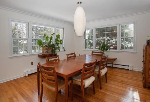 97 Holmes Rd, Ridgefield CT  06877-4303 exterior