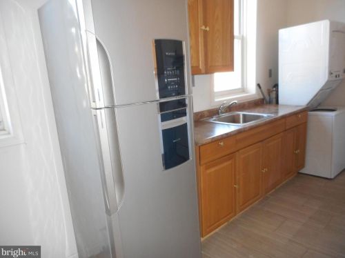 2001 18th St, Philadelphia PA  19121-2323 exterior