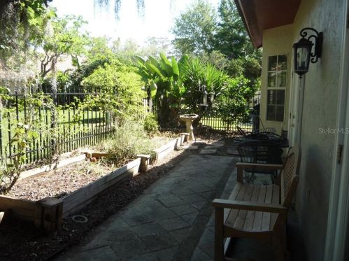 4039 Golfside Dr, Orlando FL 32808-3005 exterior