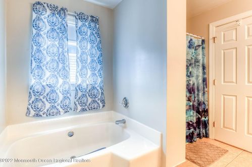 92 Washington St, Locust NJ 07760-1432 exterior