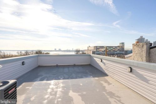 241 Allen St, Philadelphia PA  19125-4103 exterior