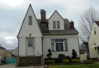 8313 Chesterfield Ave, Cleveland OH  44129-1813 exterior
