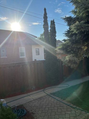 6304 Peterson Ave, Chicago IL 60646-4619 exterior