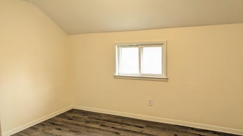 1225 Sanford St, Meskegon MI 49441-2131 exterior