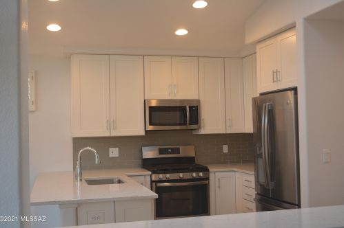 2108 Ruellia Dr, Tucson AZ  85755-7194 exterior