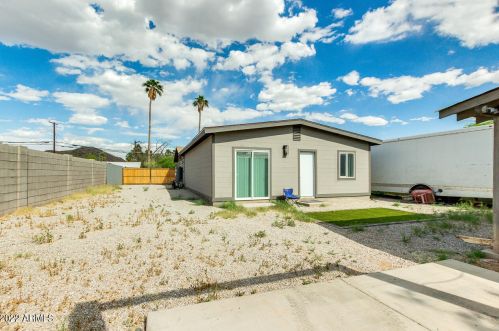 9440 9 Ave, Phoenix AZ 85021-3102 exterior