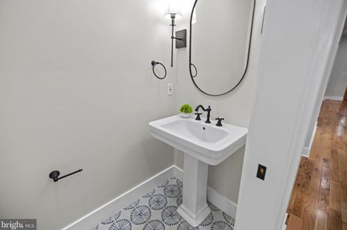 1353 Longfellow St, Washington DC  20011-7839 exterior