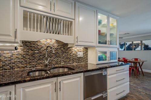 1307 El Alba Way, Chandler AZ  85224-2305 exterior