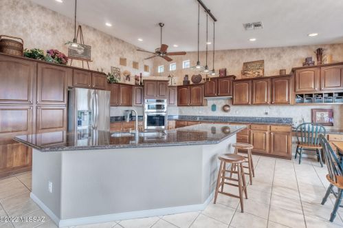 38267 Granite Crest Dr, Tucson AZ  85739-1747 exterior