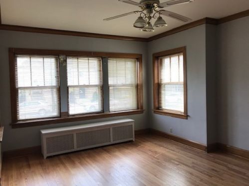 3910 Kimball Ave, Chicago, IL 60618-3319