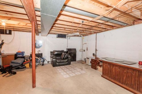 3901 Tupelo St, Milwaukee WI 53224-4130 exterior