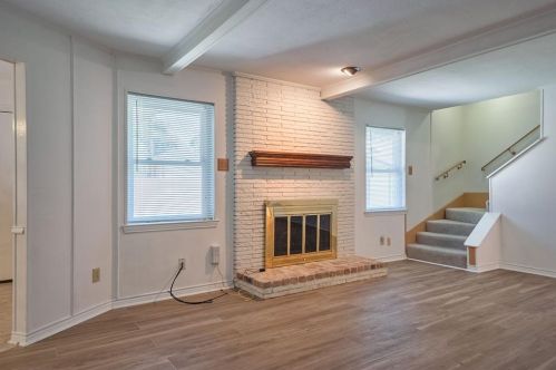 2664 Beechmont Dr, Dallas TX 75228-4224 exterior