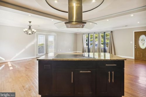 11011 Wheeler Dr, Silver Spring MD  20901-4425 exterior