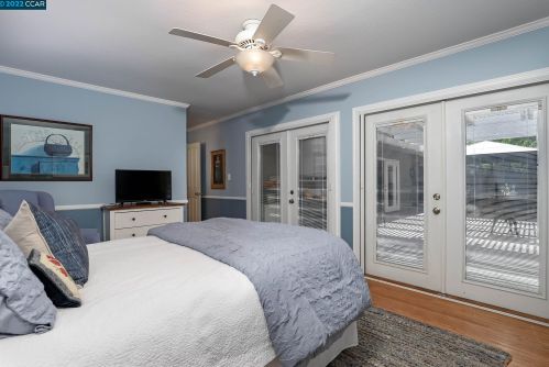 4031 Burbank Dr, Concord CA 94521-1024 exterior