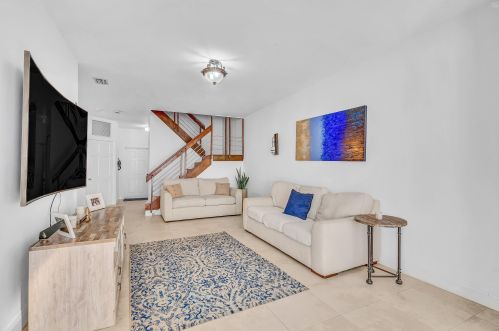 6736 Via Regina, Boca Raton FL 33433-3925 exterior