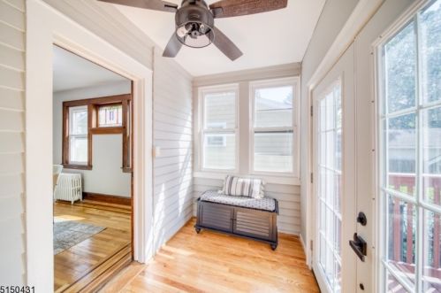 72 Hughes St, Maplewood NJ  07040-3304 exterior