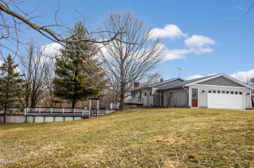 3653 108 St, Byron Township MI 49315-8705 exterior