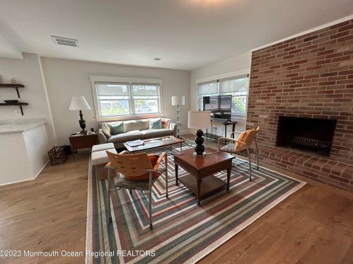 288 Osborne Ave, Point Pleasant Beach NJ  08742-4632 exterior