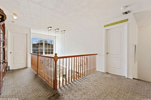 30 Windwatch Dr, Hauppauge NY 11788-3348 exterior