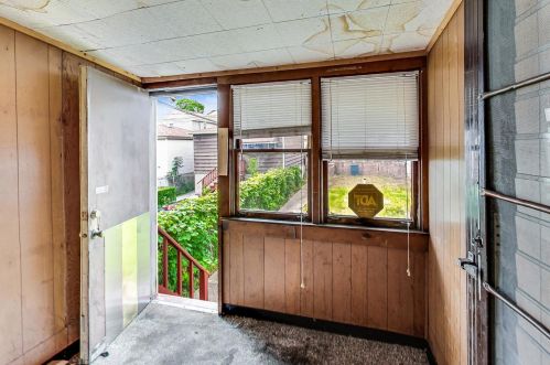 2614 Un Ave, Chicago IL 60621-2950 exterior