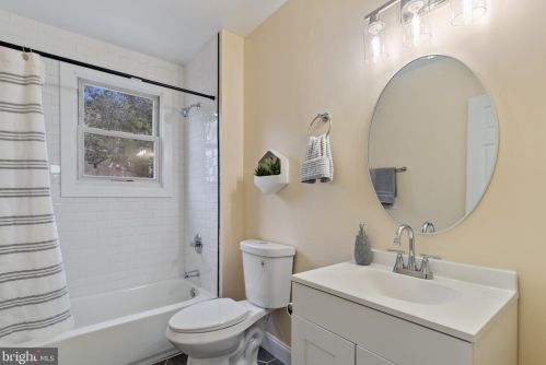 2225 Shepherd St, Washington DC  20018-3141 exterior