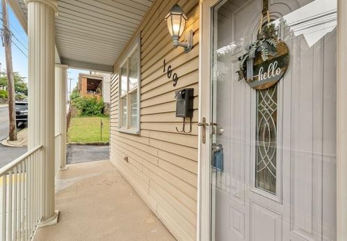 169 Plymouth St, Pittsburgh, PA 15211-1258