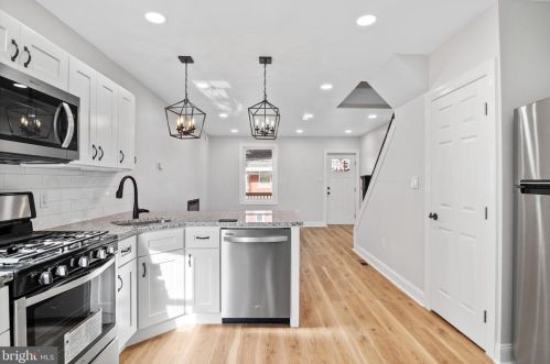 5438 Delancey St, Philadelphia PA  19143-1409 exterior